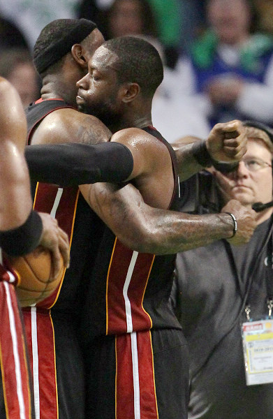 德甲：施洛特贝克、吉拉西、萨比策建功 多特3-0