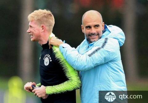 今日早些时候猛龙队官方社交媒体将头像从队标换成了“给英格拉姆和巴恩斯投票”😂😂